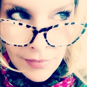 Meet your Posher, Janelle